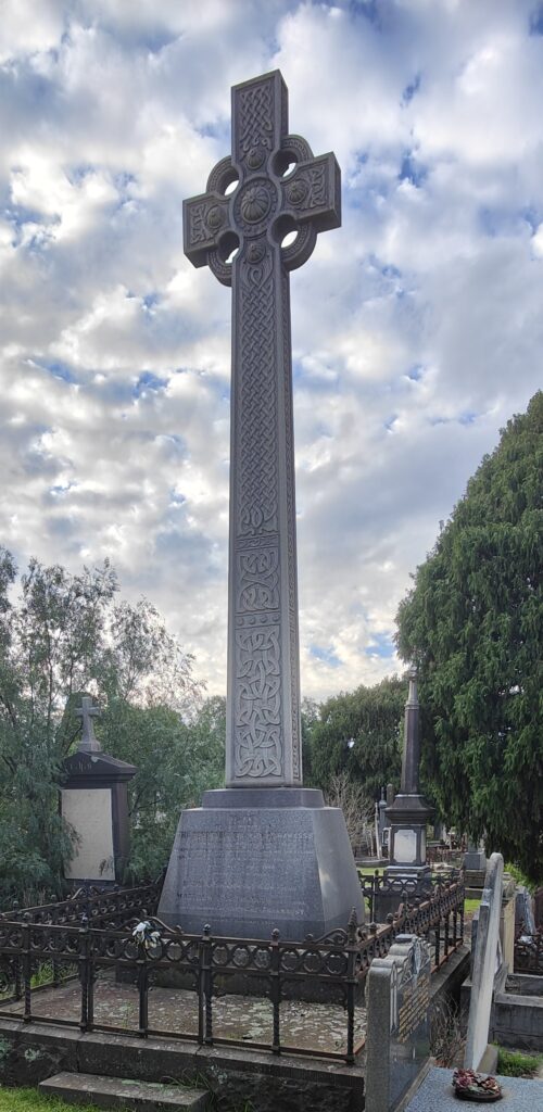 Sir John O’Shanassy memorial